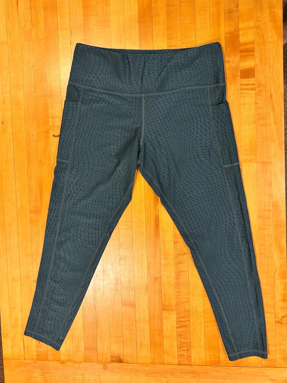 Textured High-Waist Performance Leggings in Teal